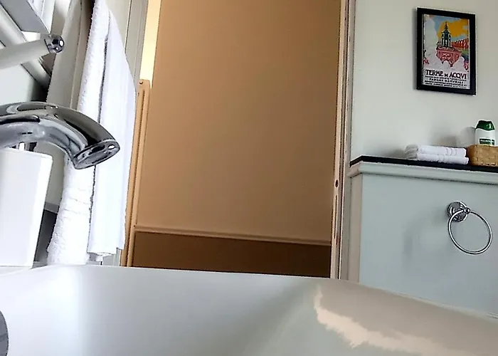 Il Melo Antico - In D'epoca Nel Cuore Del Monferrato Acqui Terme